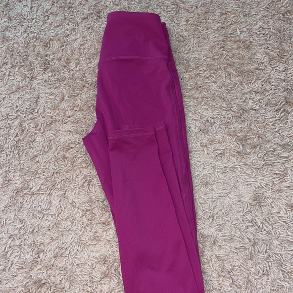 fabletics small pink leggings - Picture 4 of 4